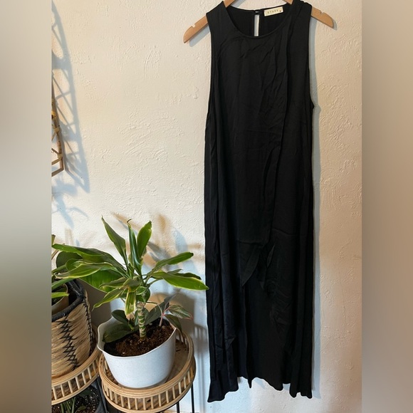 Stark X Dresses & Skirts - Stark X black dress